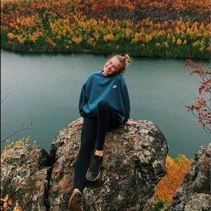 Meet your Posher, Olivia